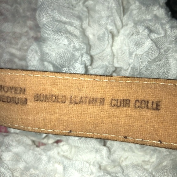 Brown  bonded leather size medCrocodile Pattern Women's Belt- 36” by 1 1/4” - Picture 5 of 7